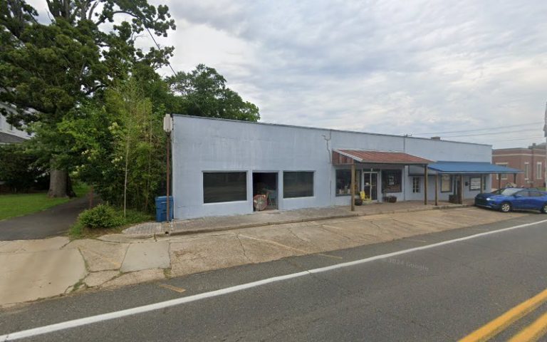 54248 208224240595 768x480