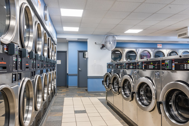85677 8c6bf1a0937c