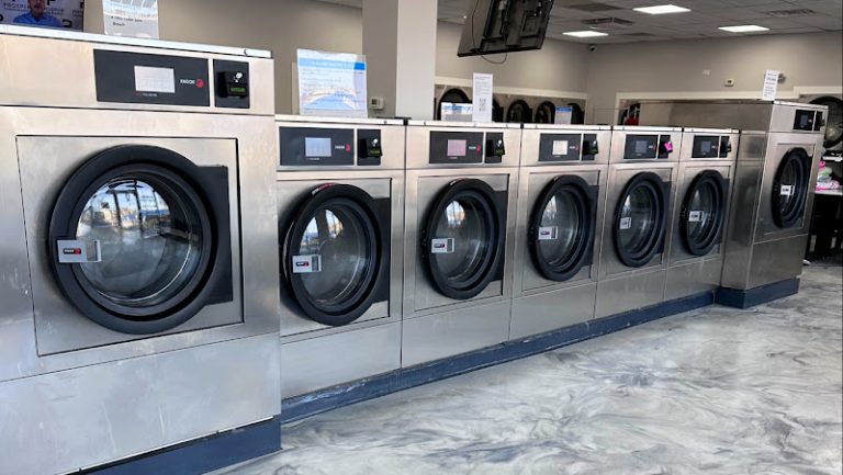 97273 d17a680dc8d1 768x433