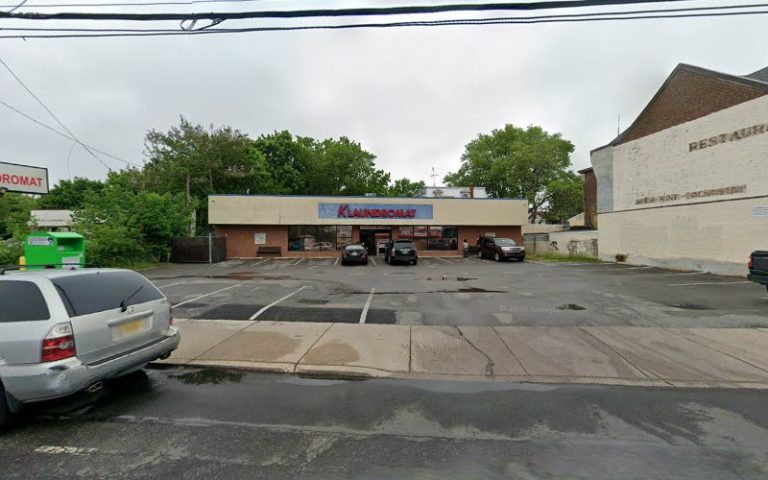 97881 592469270705 768x480